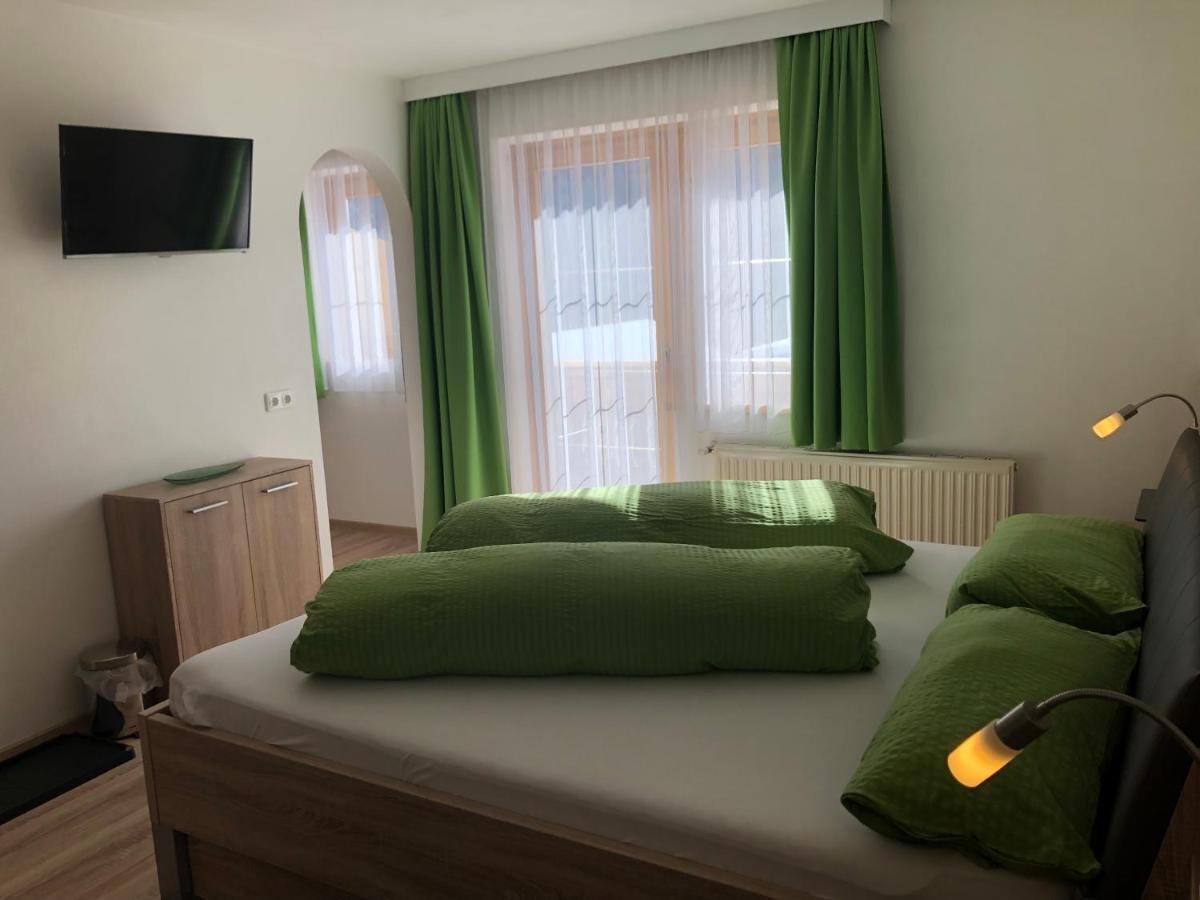 Haus Fuetsch Appartement Virgen Buitenkant foto